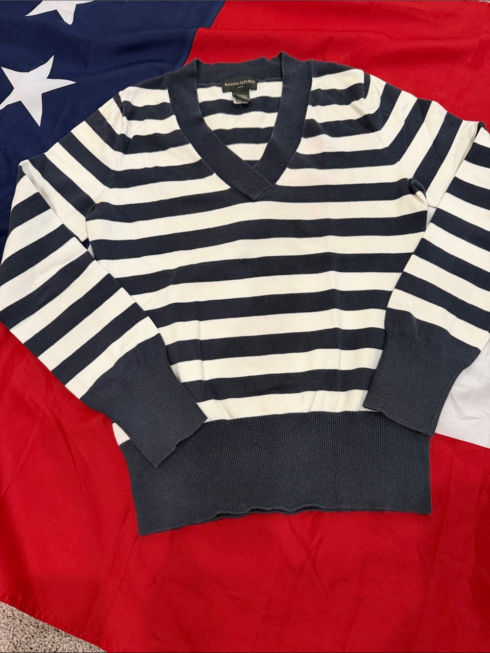 Banana Republic Navy & White Striped V-Neck Pullover
